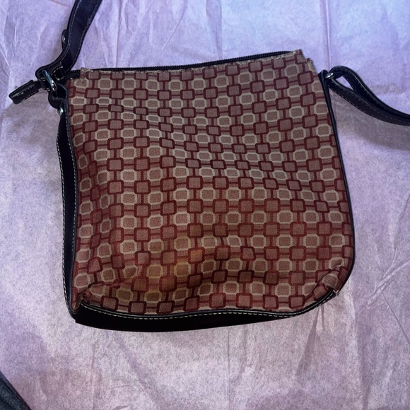 This is a slightly used Nine West bag in decent condition that I no longer use - Picture 2 of 3